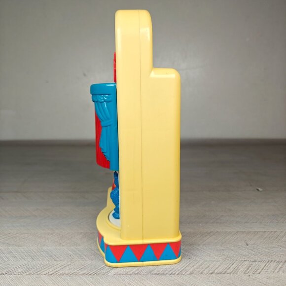 Vintage 1993 Tyco Sesame Street Magic Show Toy Featuring Big Bird & Cookie Monst - Picture 2 of 6